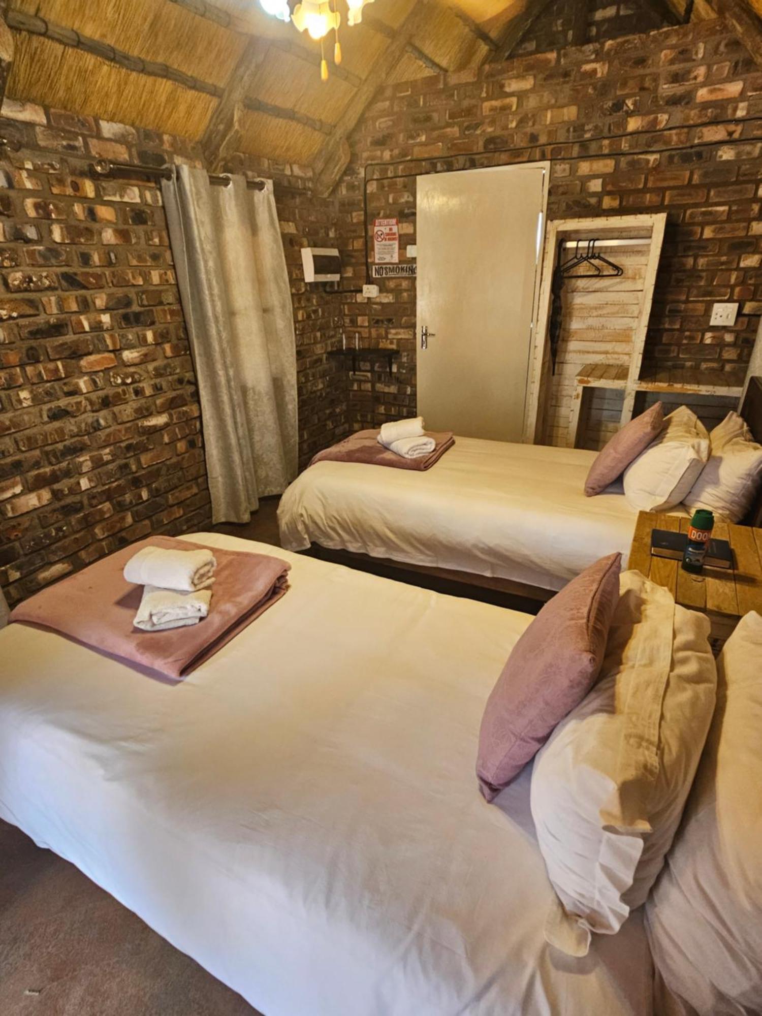 Kaoko Bush Lodge Kamanjab Εξωτερικό φωτογραφία