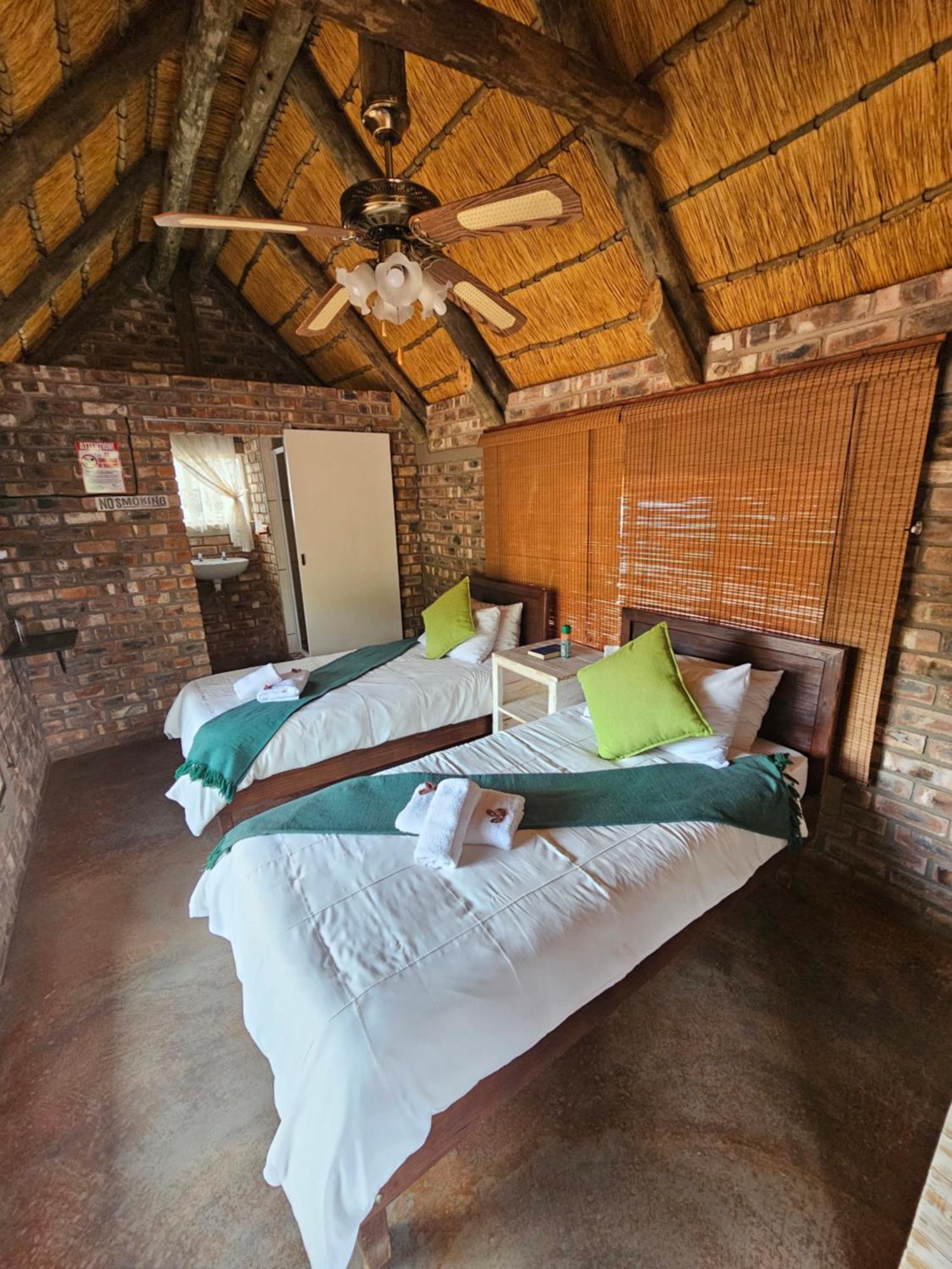 Kaoko Bush Lodge Kamanjab Εξωτερικό φωτογραφία