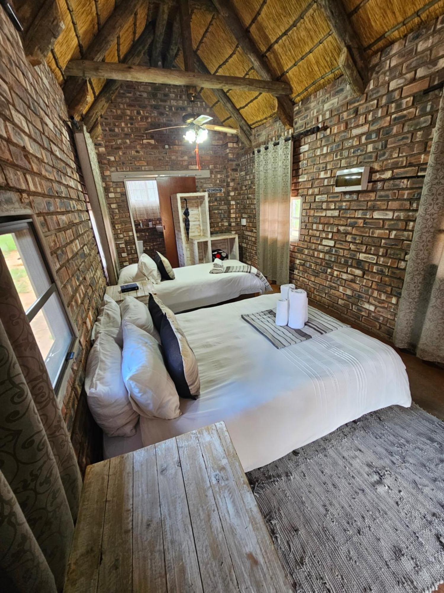 Kaoko Bush Lodge Kamanjab Εξωτερικό φωτογραφία