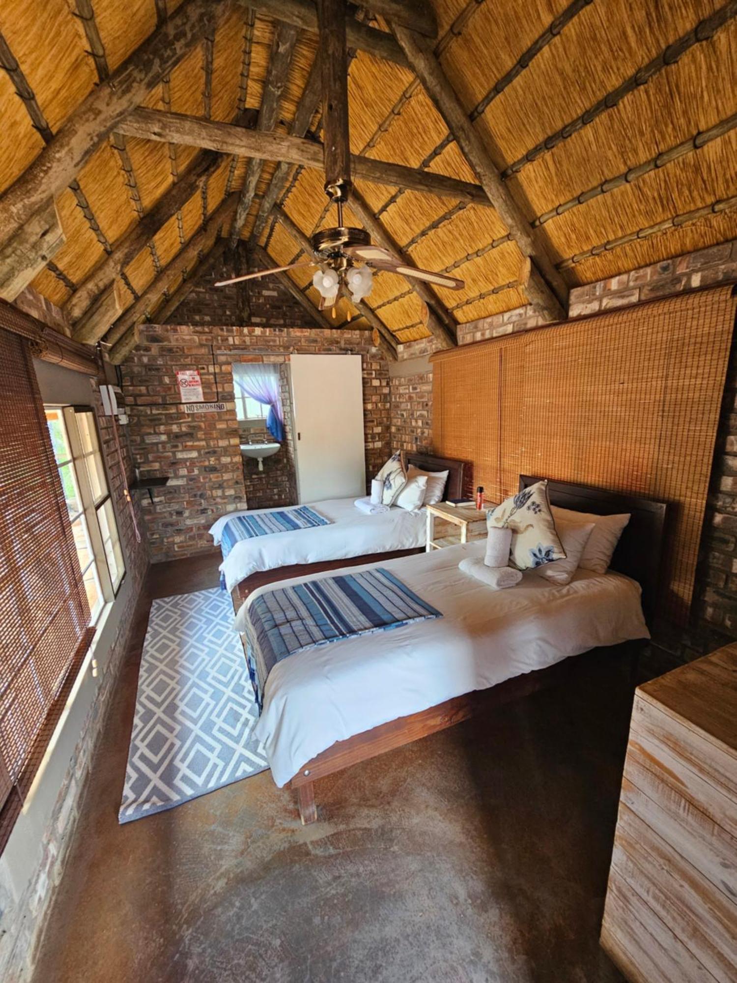 Kaoko Bush Lodge Kamanjab Εξωτερικό φωτογραφία