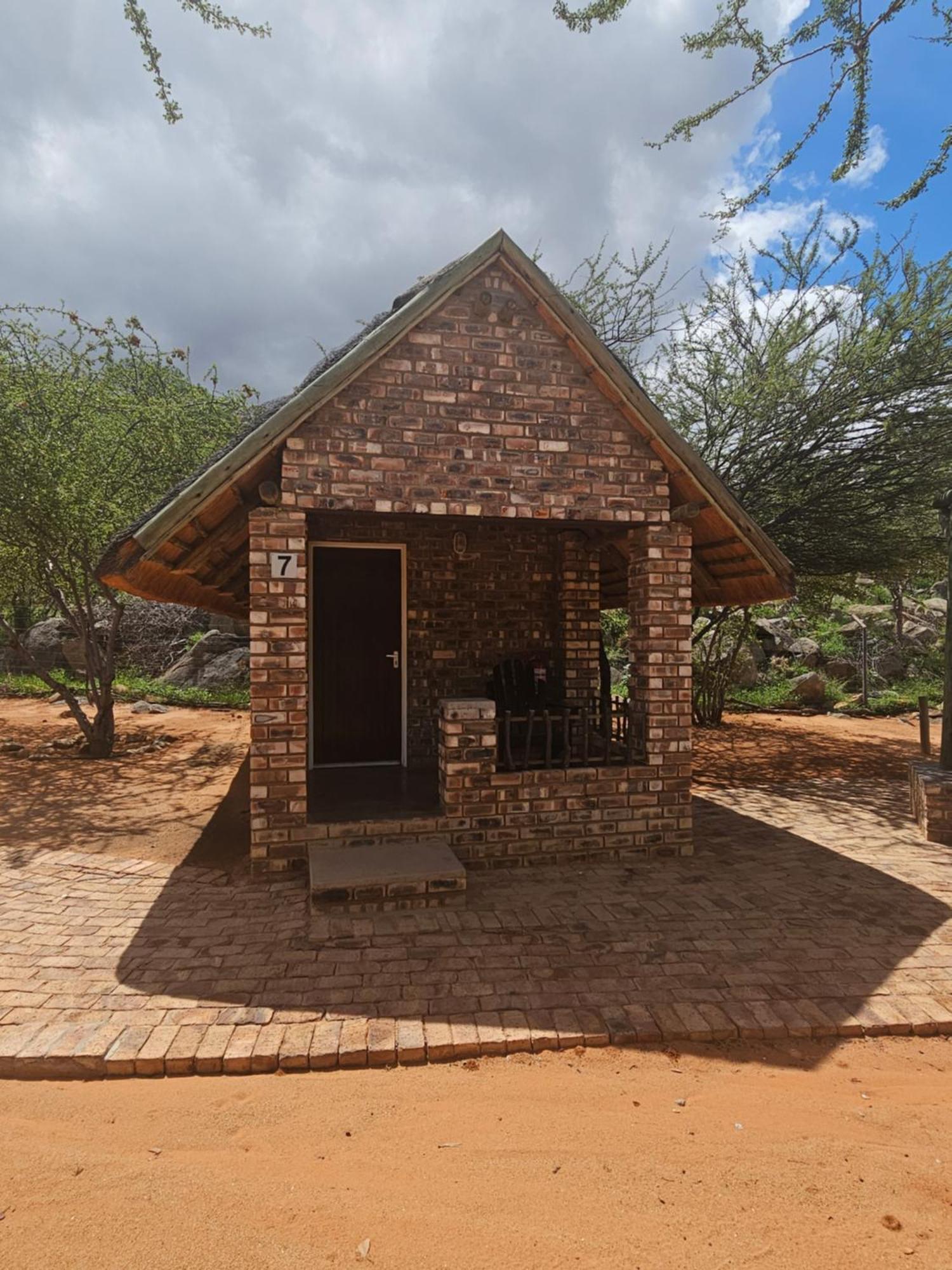 Kaoko Bush Lodge Kamanjab Εξωτερικό φωτογραφία